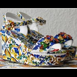 GORGEOUS Dolce & Gabbana Platform Wedges Brand New